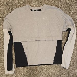 Nike Two-Tone Gray and Black Long Sleeve Shirt